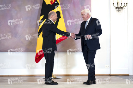 Entlassung der Bundesregierung durch den Bundespräsidenten in Berlin