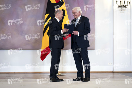 Entlassung der Bundesregierung durch den Bundespräsidenten in Berlin