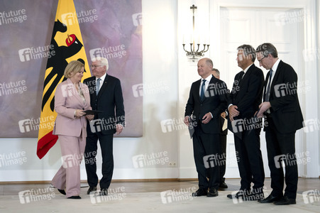 Entlassung der Bundesregierung durch den Bundespräsidenten in Berlin