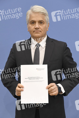 Bundespressekonferenz Vorstellung des Tätigkeitsberichtes in Berlin