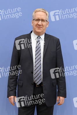 Bundespressekonferenz Entwurf eines Gesetzes zur Schlichtung von Tarifkonflikten in Berlin