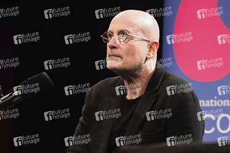 Joël Dicker und Christian Berkel auf der lit.Cologne 2025 in Köln