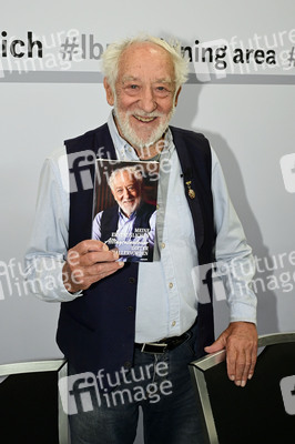Dieter Hallervorden auf der Leipziger Buchmesse 2025
