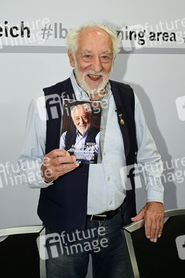 Dieter Hallervorden auf der Leipziger Buchmesse 2025