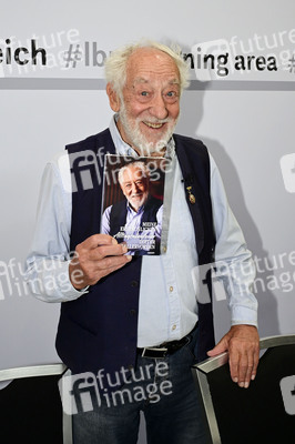 Dieter Hallervorden auf der Leipziger Buchmesse 2025