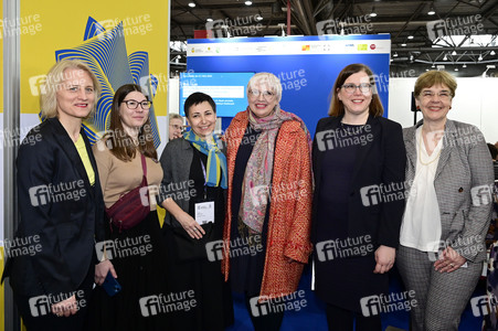 Claudia Roth auf der Leipziger Buchmesse 2025