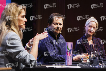 Anne Enright und Anna Schudt auf der lit.Cologne 2025 in Köln