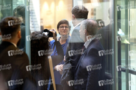 Gemeinsames Auftaktstatement der Parteivorsitzenden von CDU, CSU und SPD zur Bildung einer neuen Regierungskoalition in Berlin