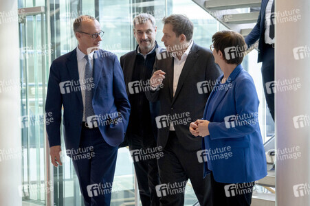 Gemeinsames Auftaktstatement der Parteivorsitzenden von CDU, CSU und SPD zur Bildung einer neuen Regierungskoalition in Berlin