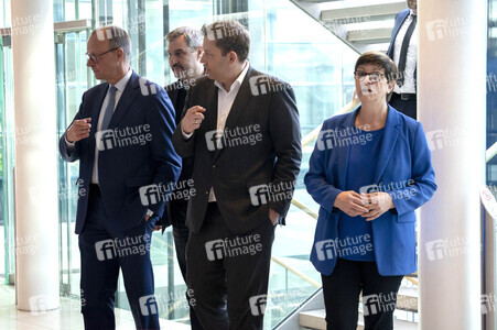 Gemeinsames Auftaktstatement der Parteivorsitzenden von CDU, CSU und SPD zur Bildung einer neuen Regierungskoalition in Berlin