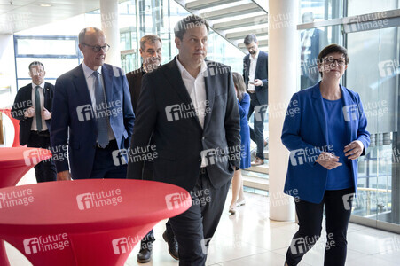 Gemeinsames Auftaktstatement der Parteivorsitzenden von CDU, CSU und SPD zur Bildung einer neuen Regierungskoalition in Berlin