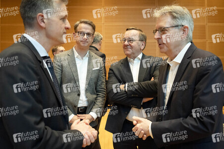 Gemeinsames Auftaktstatement der Parteivorsitzenden von CDU, CSU und SPD zur Bildung einer neuen Regierungskoalition in Berlin