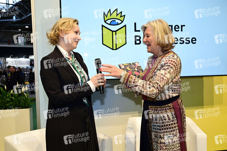 Dana Golombek von Senden und Jutta Speidel auf der Leipziger Buchmesse 2025