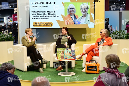 Katja Meinecke-Meurer und Lena Stenz auf der Leipziger Buchmesse 2025