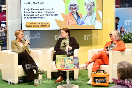 Katja Meinecke-Meurer und Lena Stenz auf der Leipziger Buchmesse 2025