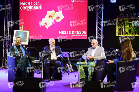 Taufe einer Orchidee auf den Namen 'Suzanne von Borsody' in Dresden