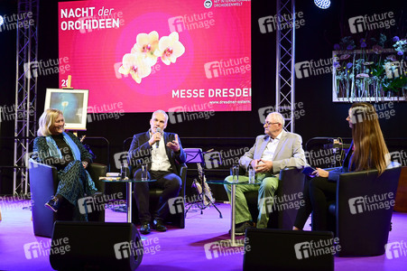 Taufe einer Orchidee auf den Namen 'Suzanne von Borsody' in Dresden