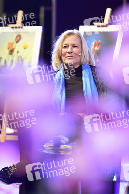 Taufe einer Orchidee auf den Namen 'Suzanne von Borsody' in Dresden