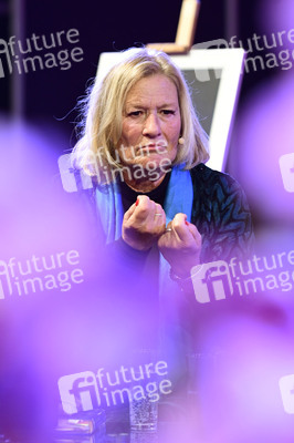 Taufe einer Orchidee auf den Namen 'Suzanne von Borsody' in Dresden