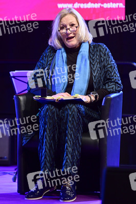 Taufe einer Orchidee auf den Namen 'Suzanne von Borsody' in Dresden