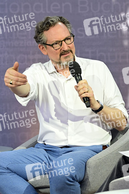 Eckart von Hirschhausen auf der Leipziger Buchmesse 2025