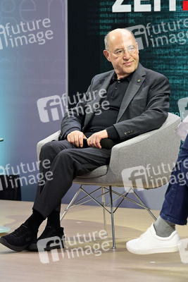 Peter-Michael Diestel und Gregor Gysi auf der Leipziger Buchmesse 2025