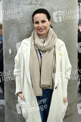 Sektempfang mit Franco Nero auf der Leipziger Buchmesse 2025