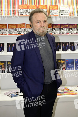 Sektempfang mit Franco Nero auf der Leipziger Buchmesse 2025