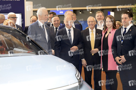 Eröffnungsrundgang auf der Hannover Messe 2025