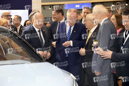 Eröffnungsrundgang auf der Hannover Messe 2025