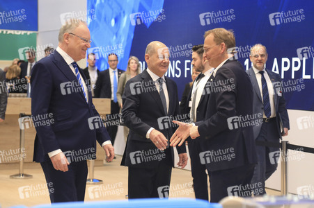 Eröffnungsrundgang auf der Hannover Messe 2025