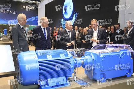 Eröffnungsrundgang auf der Hannover Messe 2025