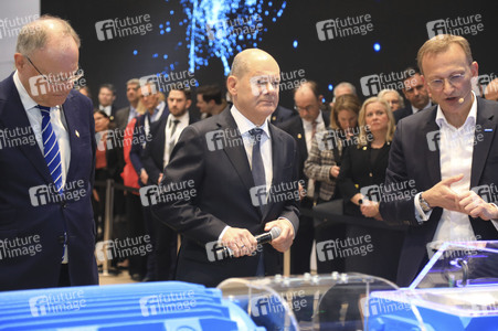 Eröffnungsrundgang auf der Hannover Messe 2025