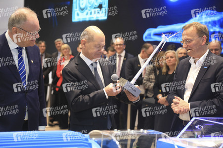 Eröffnungsrundgang auf der Hannover Messe 2025