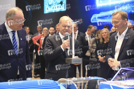 Eröffnungsrundgang auf der Hannover Messe 2025