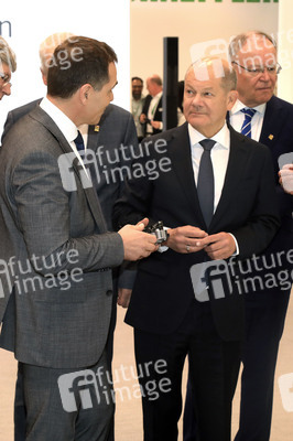 Eröffnungsrundgang auf der Hannover Messe 2025