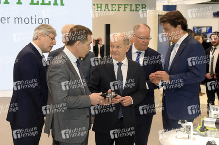 Eröffnungsrundgang auf der Hannover Messe 2025