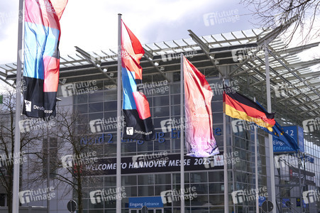 Eröffnungsrundgang auf der Hannover Messe 2025