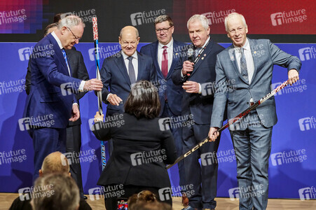 Eröffnungsrundgang auf der Hannover Messe 2025