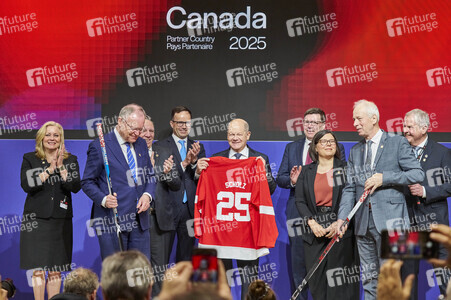 Eröffnungsrundgang auf der Hannover Messe 2025
