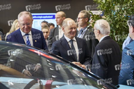 Eröffnungsrundgang auf der Hannover Messe 2025