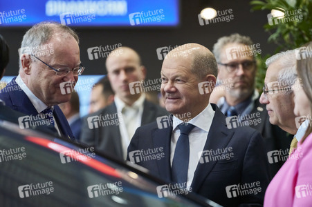 Eröffnungsrundgang auf der Hannover Messe 2025