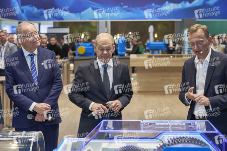 Eröffnungsrundgang auf der Hannover Messe 2025