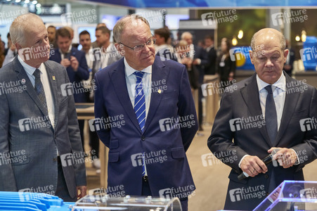 Eröffnungsrundgang auf der Hannover Messe 2025