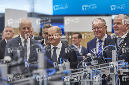 Eröffnungsrundgang auf der Hannover Messe 2025