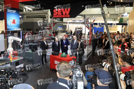 Eröffnungsrundgang auf der Hannover Messe 2025