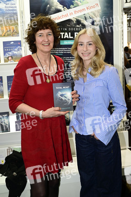 Kerstin Doerenbruch und Ivy Josefine Ullrich auf der Leipziger Buchmesse 2025