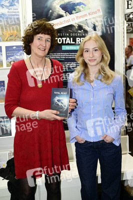 Kerstin Doerenbruch und Ivy Josefine Ullrich auf der Leipziger Buchmesse 2025