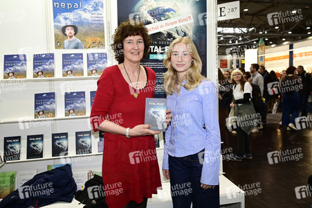 Kerstin Doerenbruch und Ivy Josefine Ullrich auf der Leipziger Buchmesse 2025