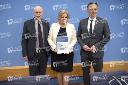 Bundespressekonferenz zur Vorstellung der Polizeilichen Kriminalstatistik 2024 in Berlin